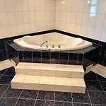 펜션 Unique Boat Hot Tub Sauna Pulpit Rock *