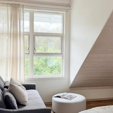 Stylish - Boat, Greenhouse & Majestic Oaks Tatil Evi Jørpeland