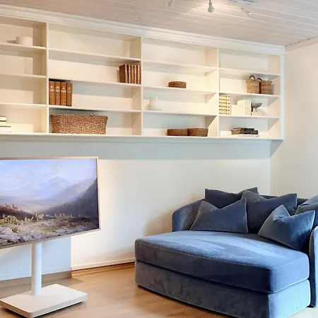 Stylish - Boat, Greenhouse & Majestic Oaks Tatil Evi