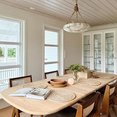 Stylish - Boat, Greenhouse & Majestic Oaks Tatil Evi