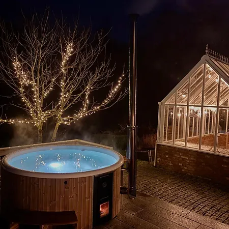 Unique Boat Hot Tub Sauna Pulpit Rock Jørpeland
