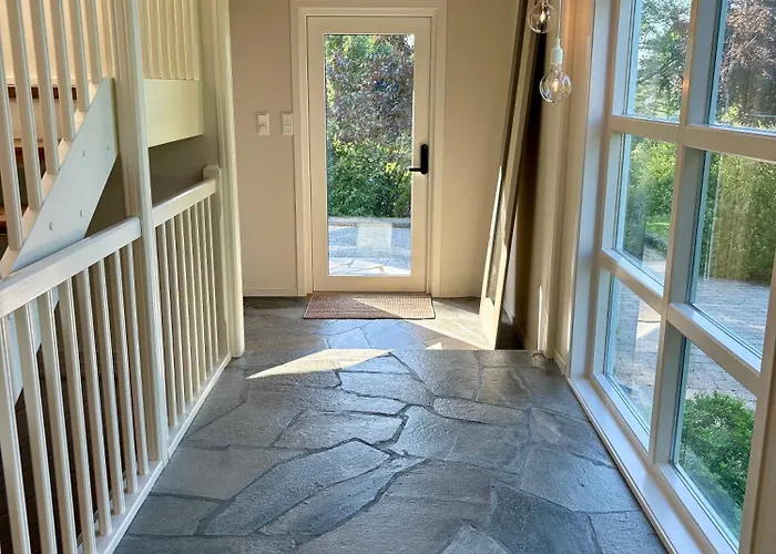 펜션 Stylish - Boat, Greenhouse & Majestic Oaks *