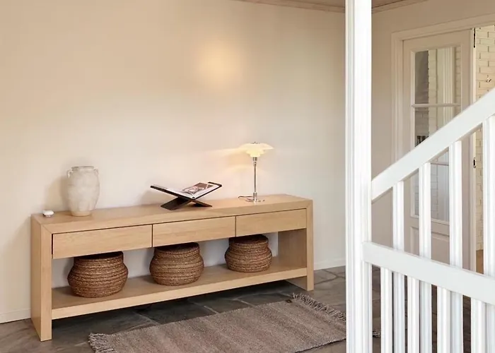 Stylish - Boat, Greenhouse & Majestic Oaks 요플란드