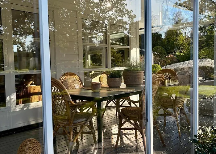 펜션 Stylish - Boat, Greenhouse & Majestic Oaks